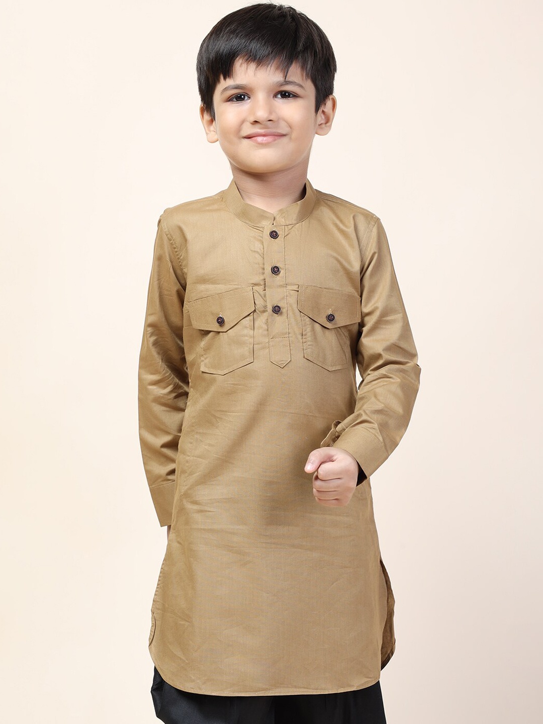 

NAMASKAR Boys Khaki Flared Sleeves Thread Work Pathani Kurta