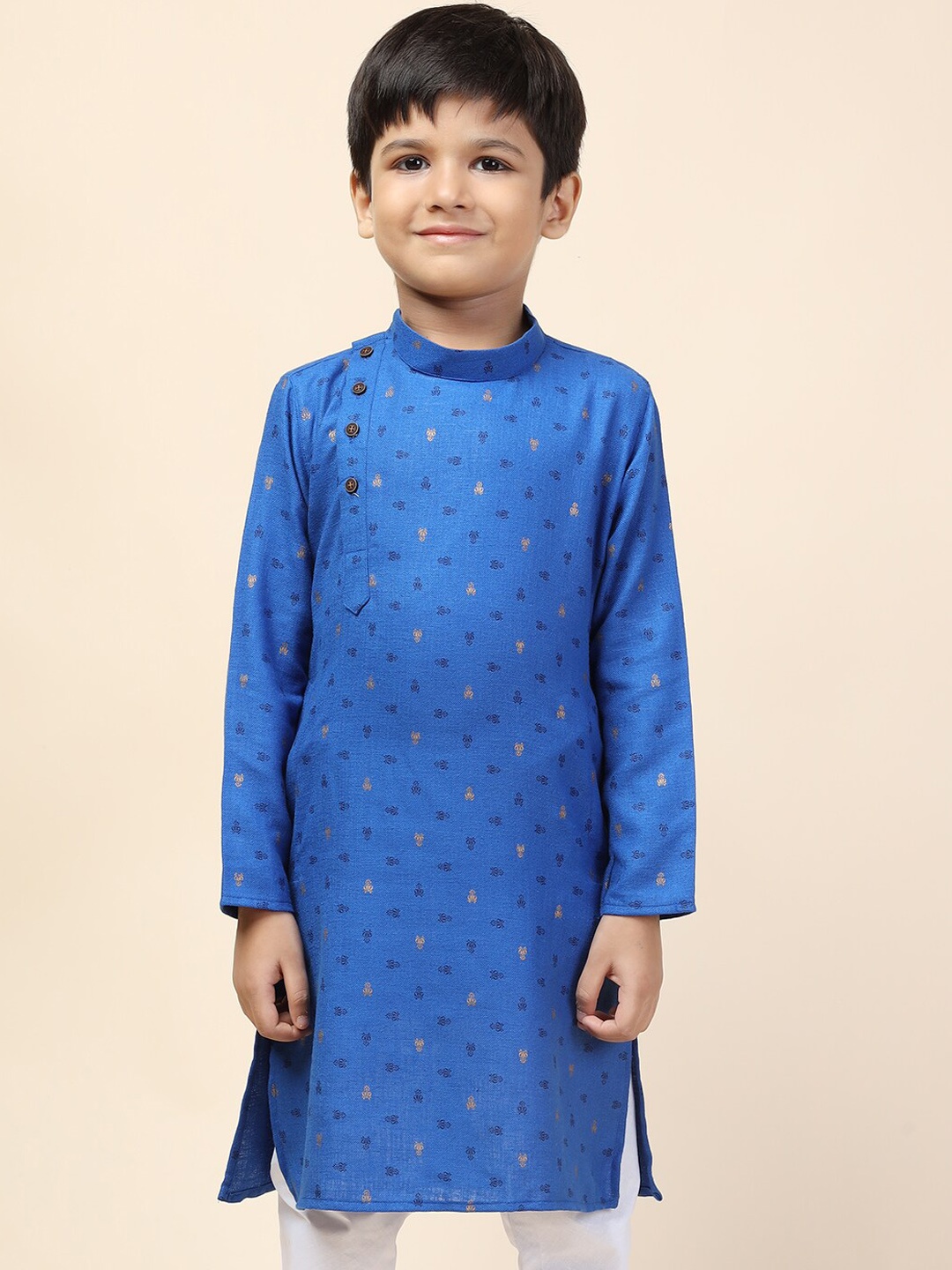 

NAMASKAR Boys Blue Mirror Work Kurta