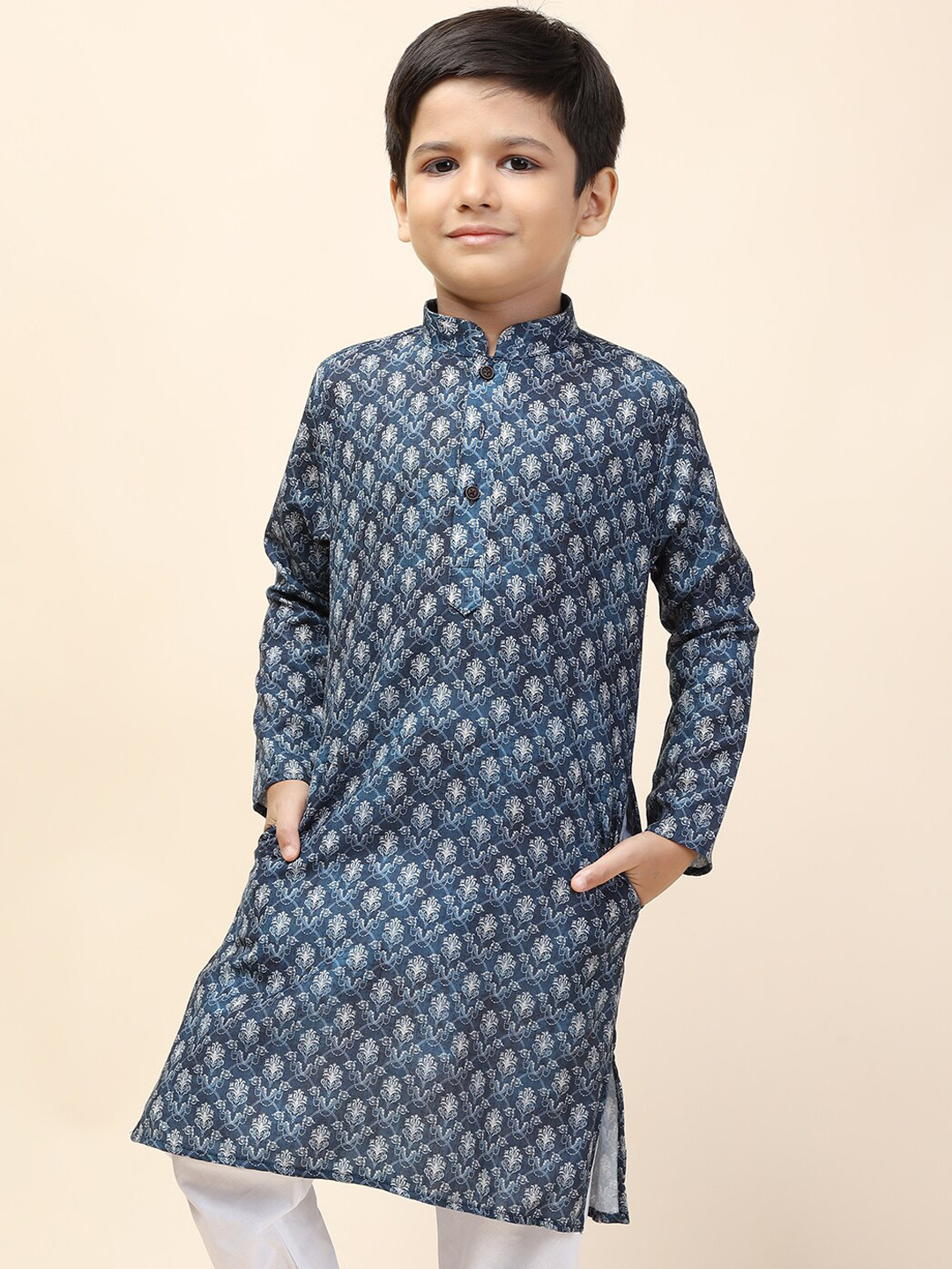 

NAMASKAR Boys Khaki Ethnic Motifs Printed Thread Work Kurta
