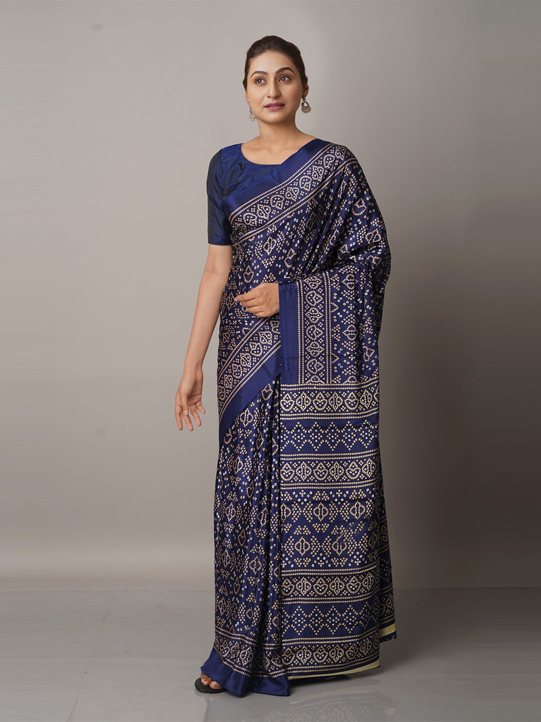 

Unnati Silks Navy Blue & White Bandhani Crepe Soft Silk Saree