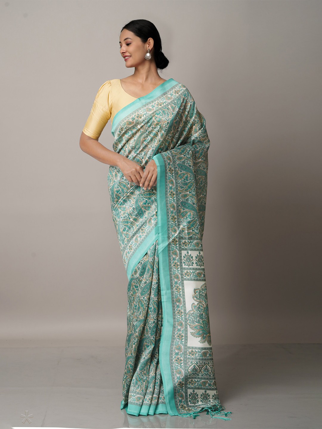 

Unnati Silks Blue & Cream-Coloured Ethnic Motifs Art Silk Block Print Saree