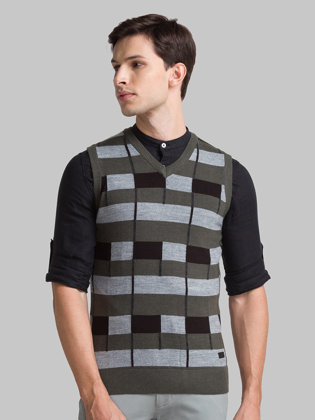 

Parx Men Green & Black Checked Pullover