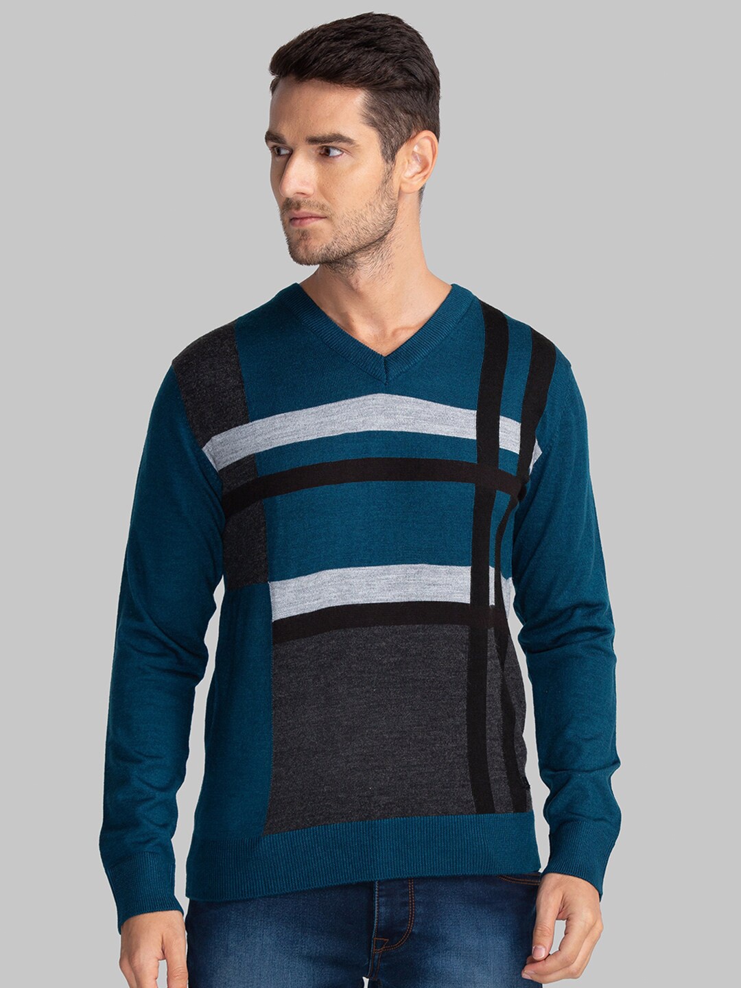 

Parx Men Teal & Black Colourblocked Pullover