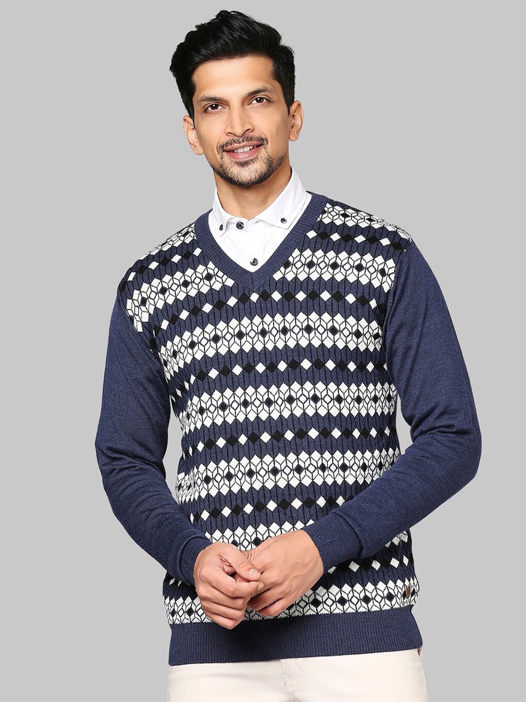 

Raymond Men Blue & White Printed Pullover