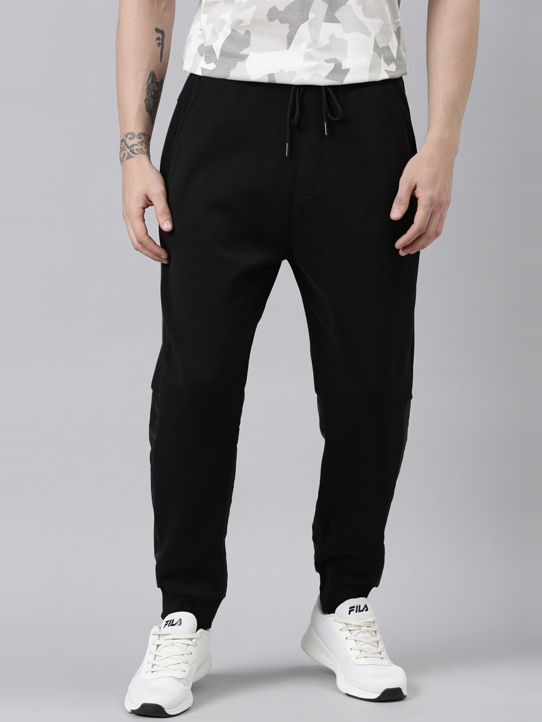 

Proline Active Men Black Solid Cotton Joggers