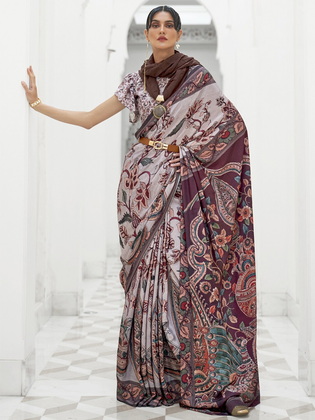 

Mitera Grey & Burgundy Kalamkari Pochampally Saree