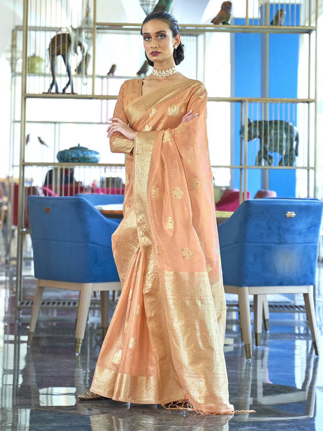 

Mitera Peach-Coloured & Gold-Toned Floral Zari Banarasi Saree