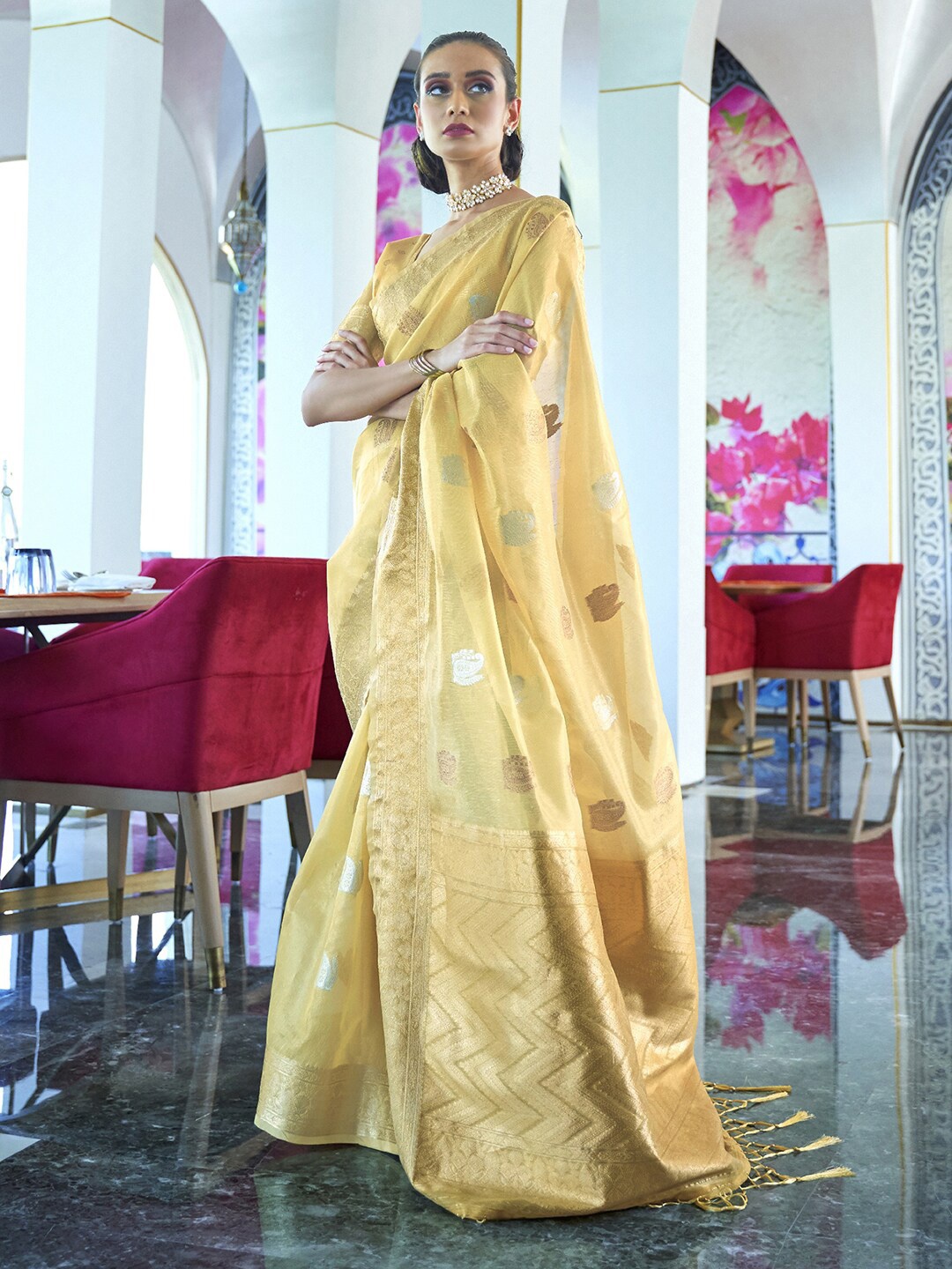 

Mitera Yellow & Green Ethnic Motifs Zari Silk Blend Banarasi Saree