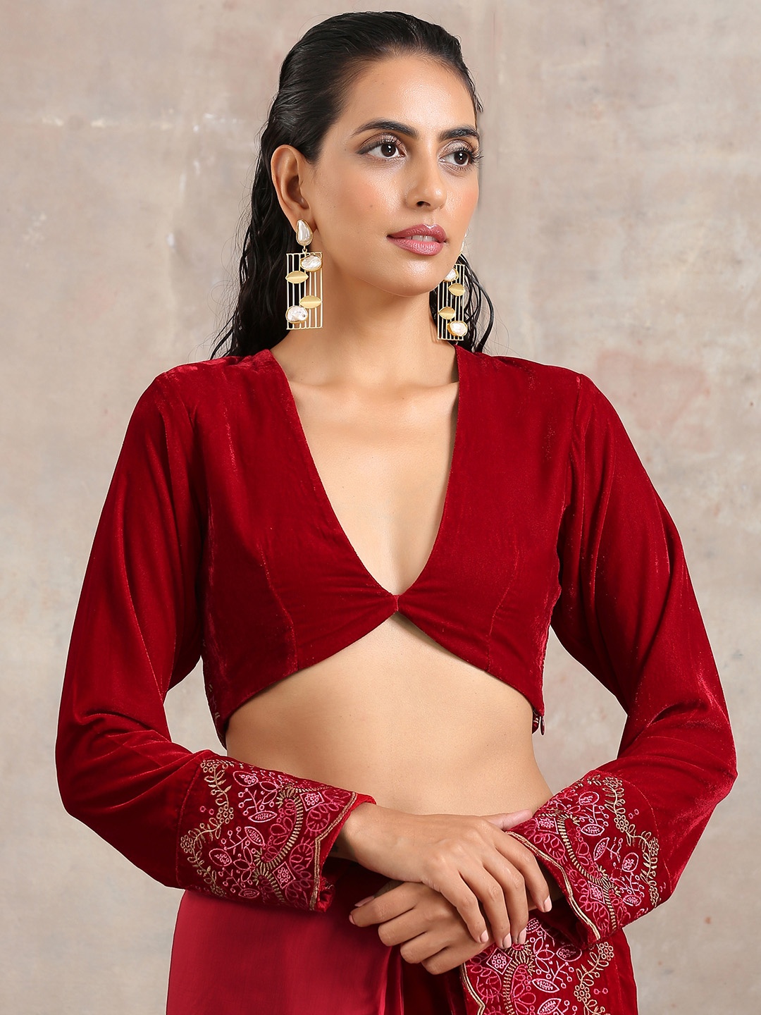 

trueBrowns Red Embroidered Saree Blouse