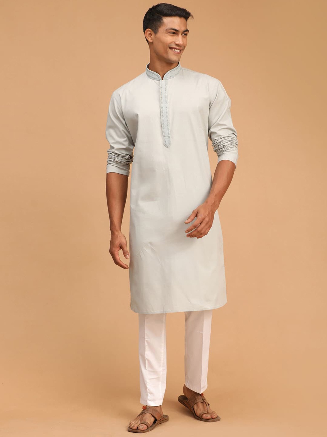

VASTRAMAY Men Grey Kurta with Pyjamas