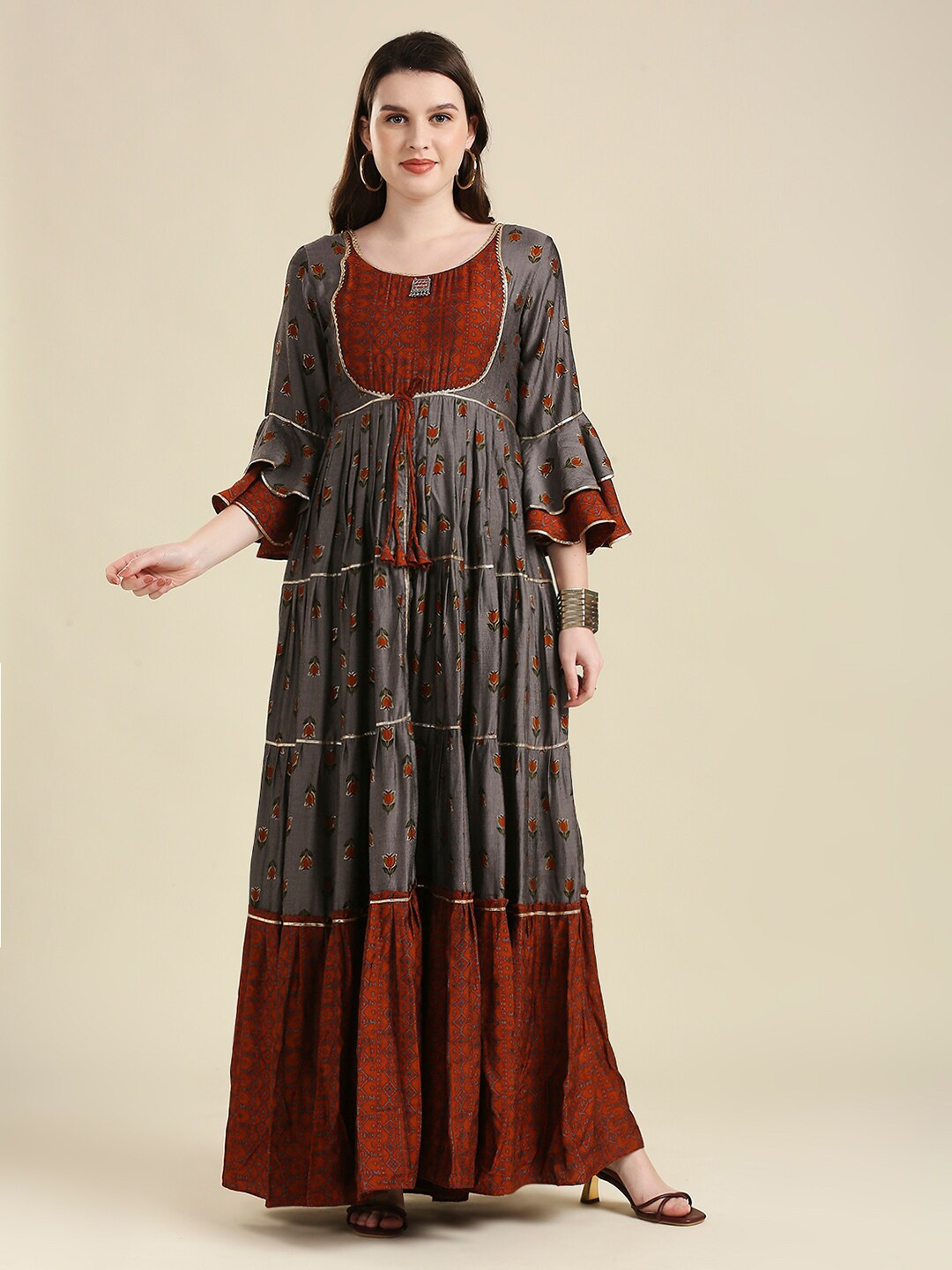 

MADHURAM Women Grey & Maroon Floral Printed Bell Sleeves Anarkali Kurta