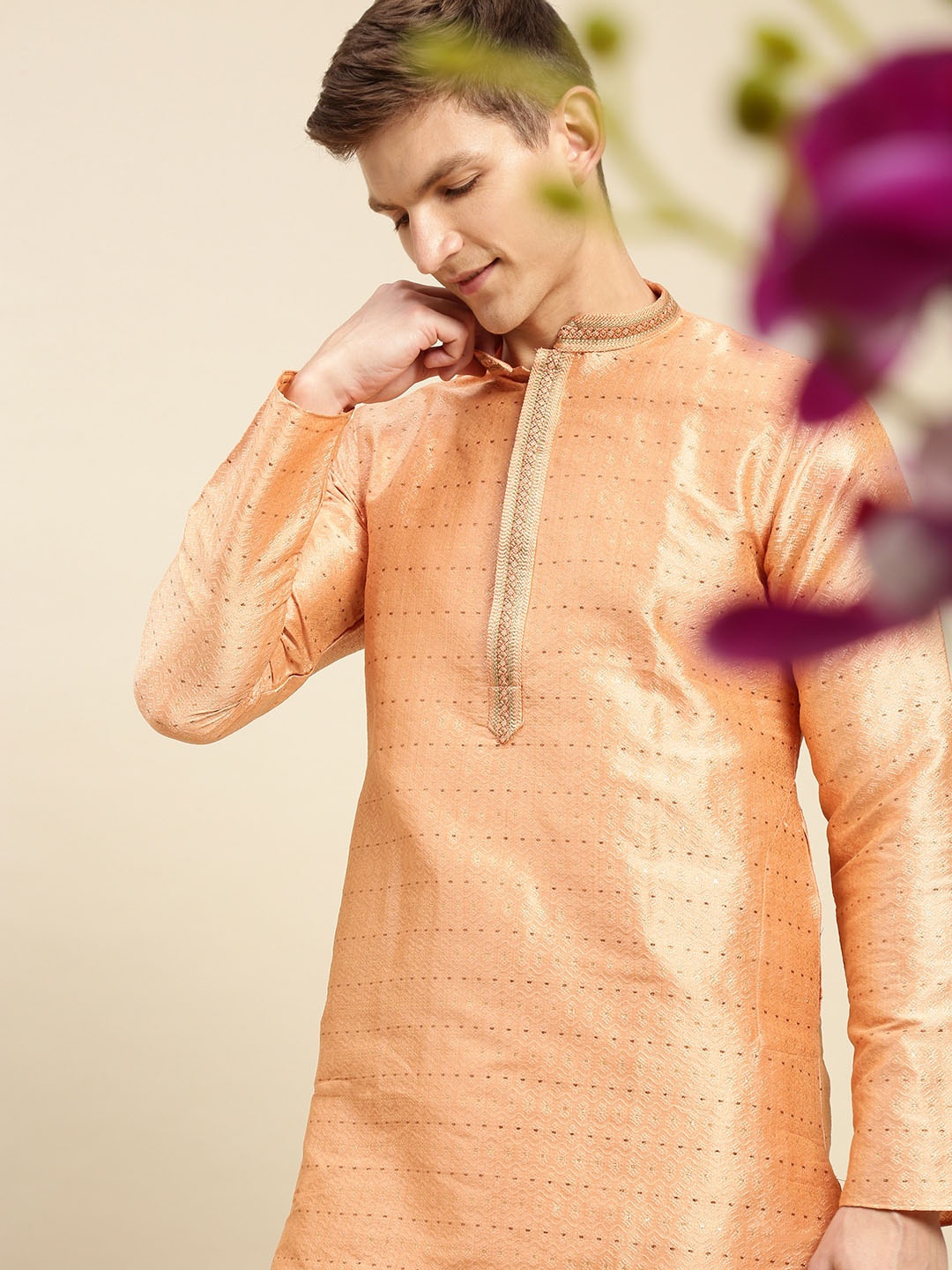 

Sanwara Men Pink Cold-Shoulder Sleeves Pathani Kurta