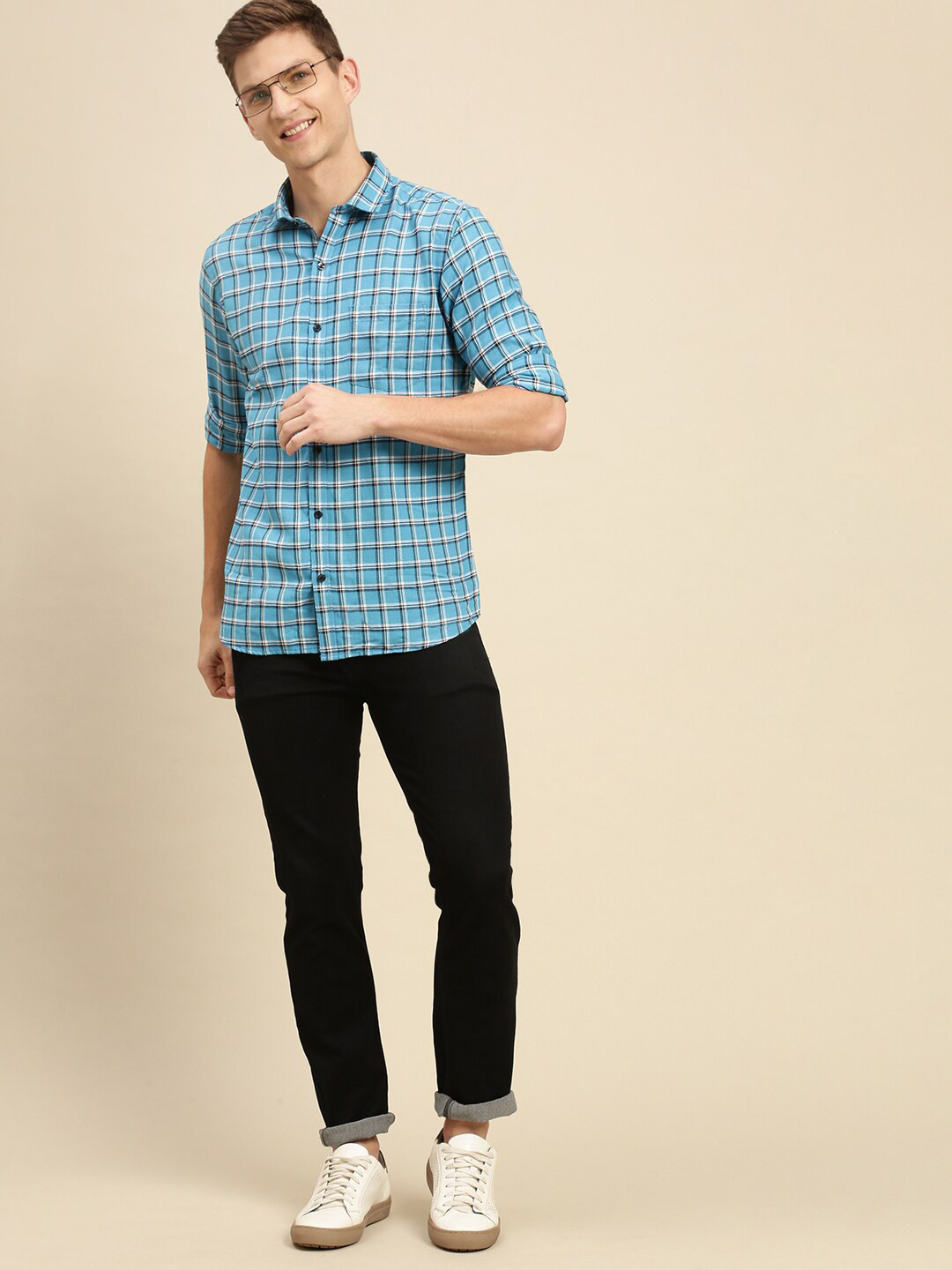 

Sanwara Men Blue Standard Slim Fit Tartan Checks Checked Casual Shirt