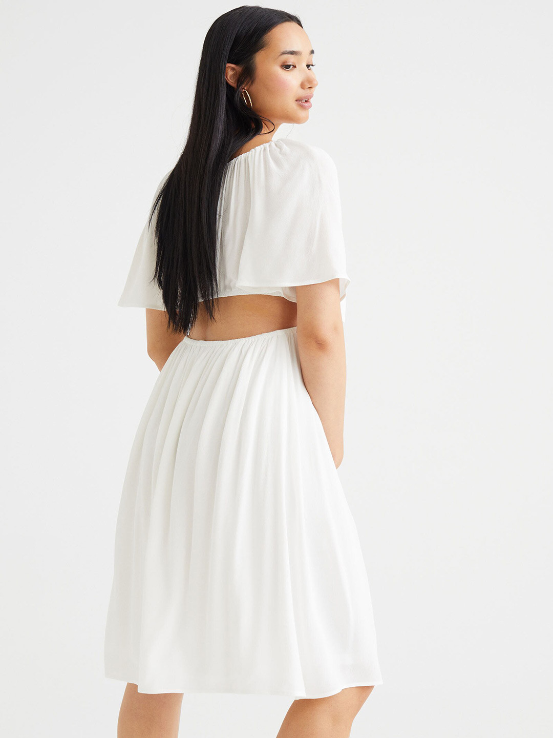 

H&M White MAMA Crpe Cut out Dress
