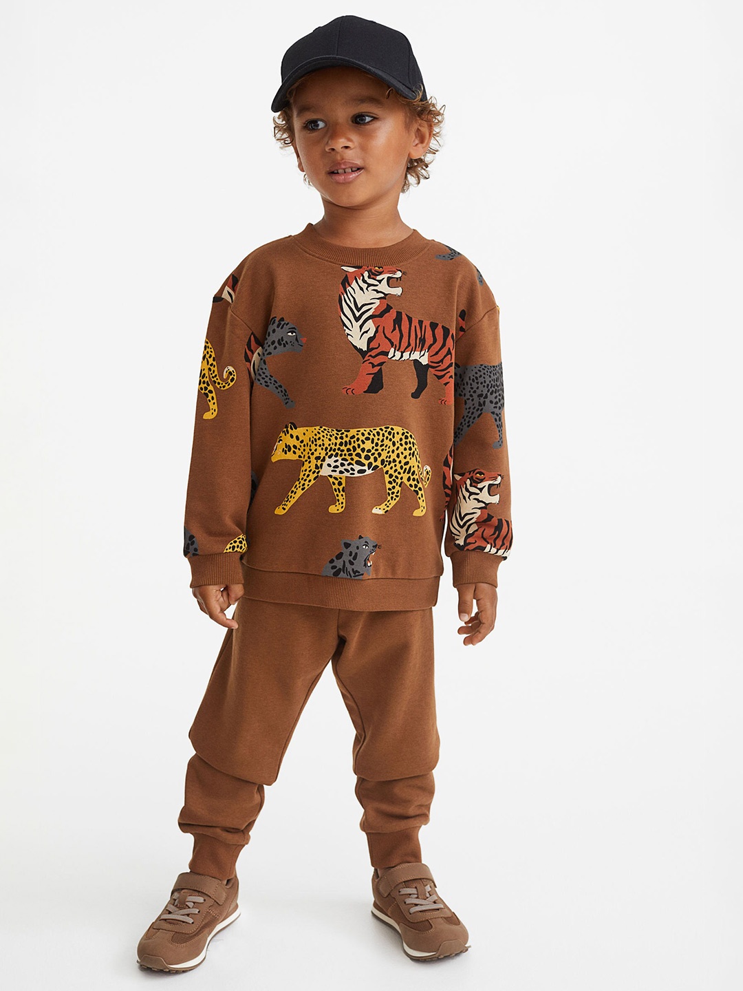 

H&M Boys Brown 2-Piece Printed Set