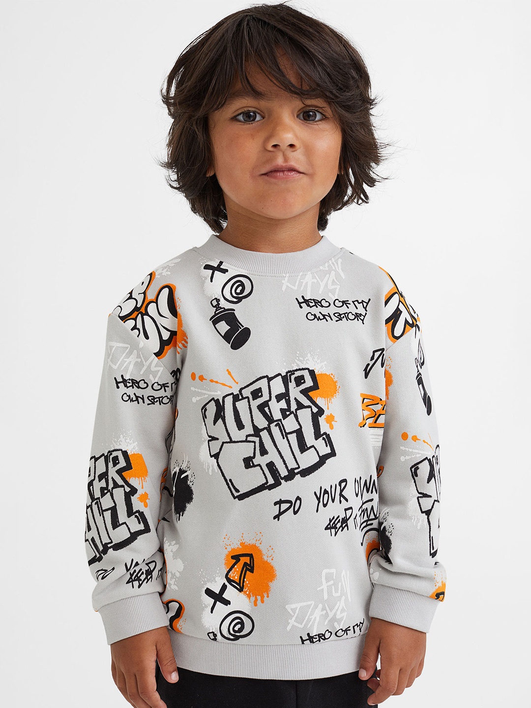 

H&M Boys Black & Grey 2-Piece Printed Set