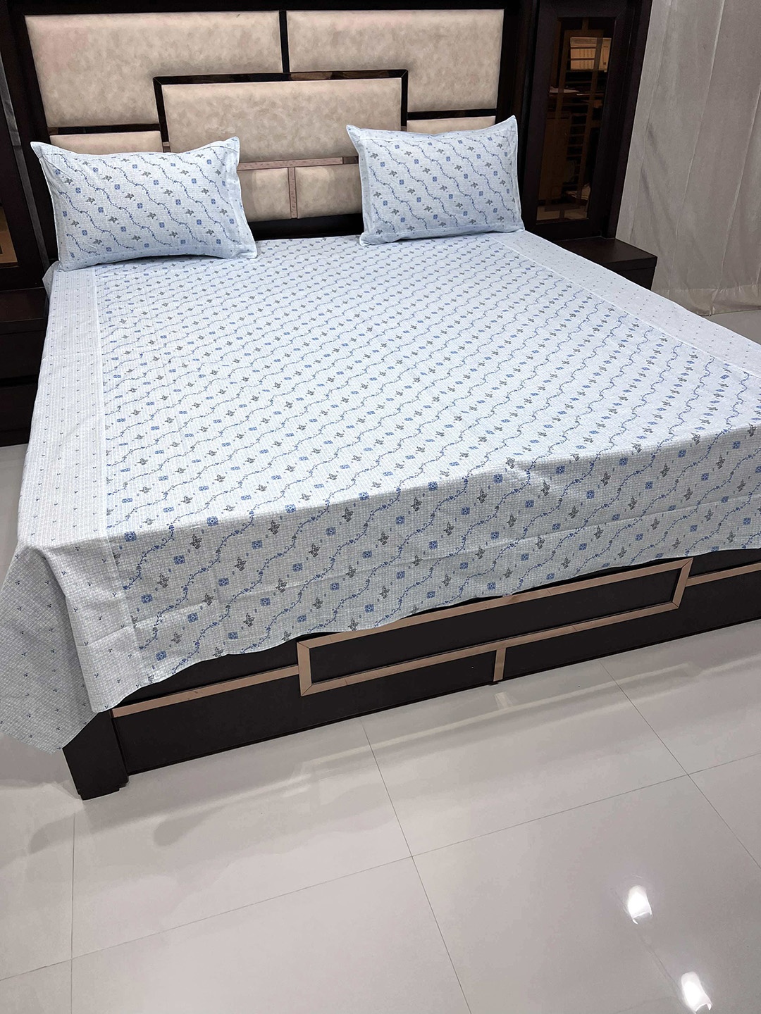 

Pure Decor Unisex Blue Bedsheets