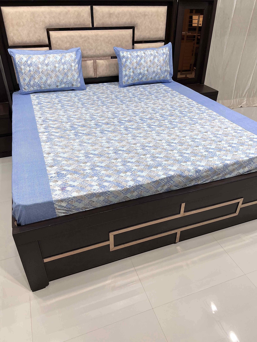 

Pure Decor Unisex Blue Bedsheets
