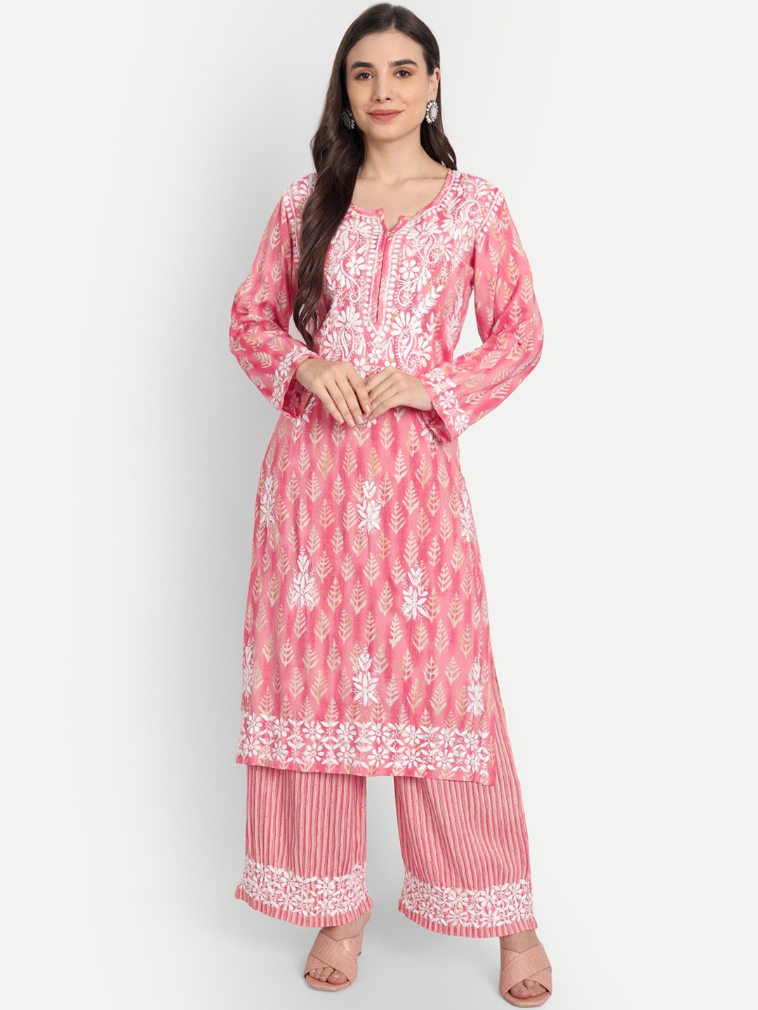 

Indiankala4u Women Ethnic Motifs Embroidered Chikankari Kurta With Palazzos, Pink