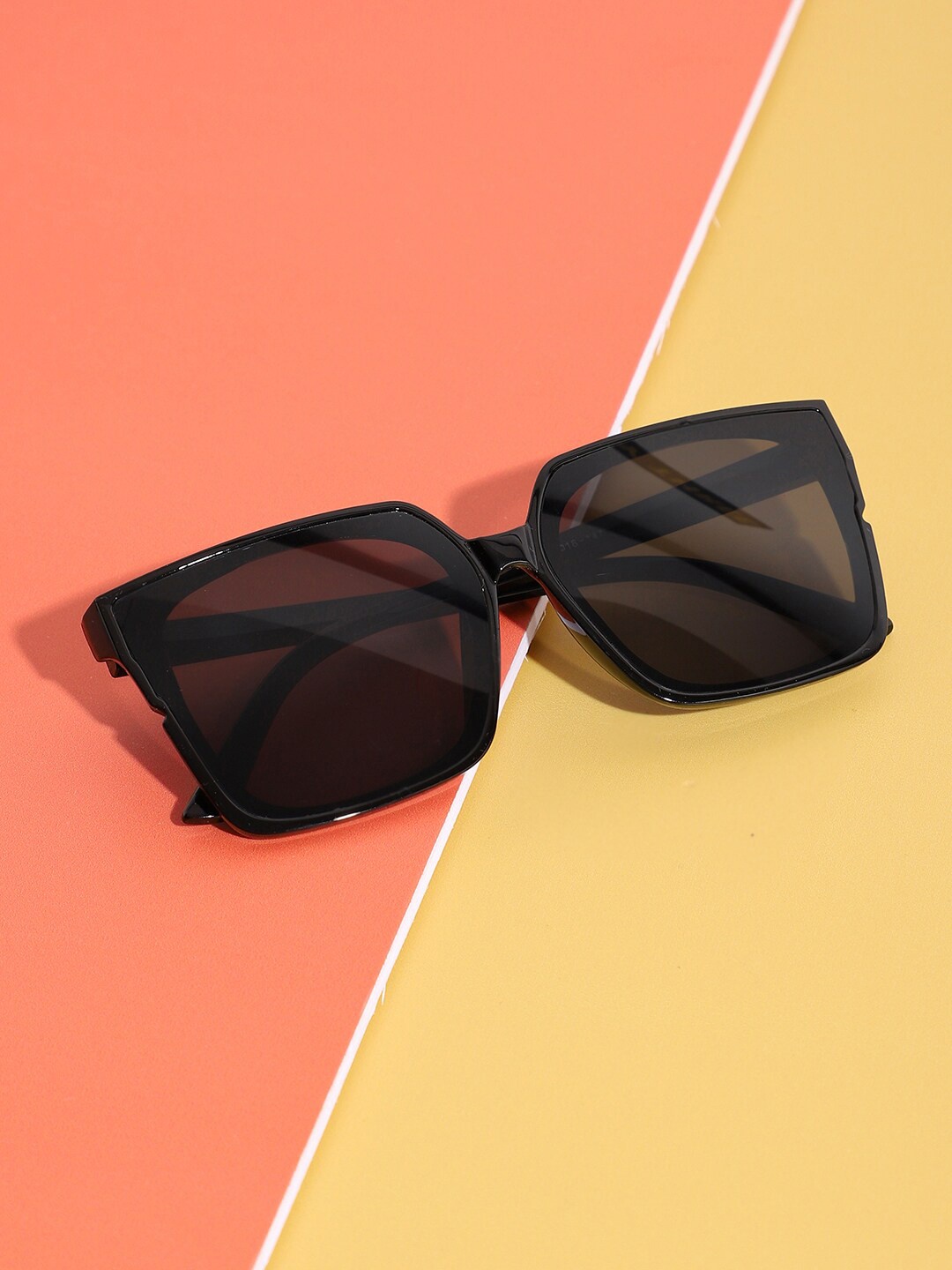 

HAUTE SAUCE by Campus Sutra Women Rectangle Sunglasses with Polarised Lens, Black