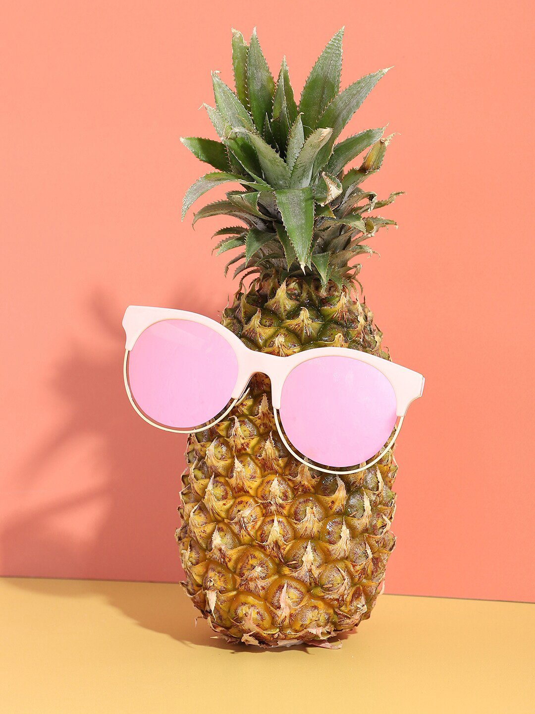 

HAUTE SAUCE by Campus Sutra Women Wayfarer Sunglasses with Polarised Lens, Pink