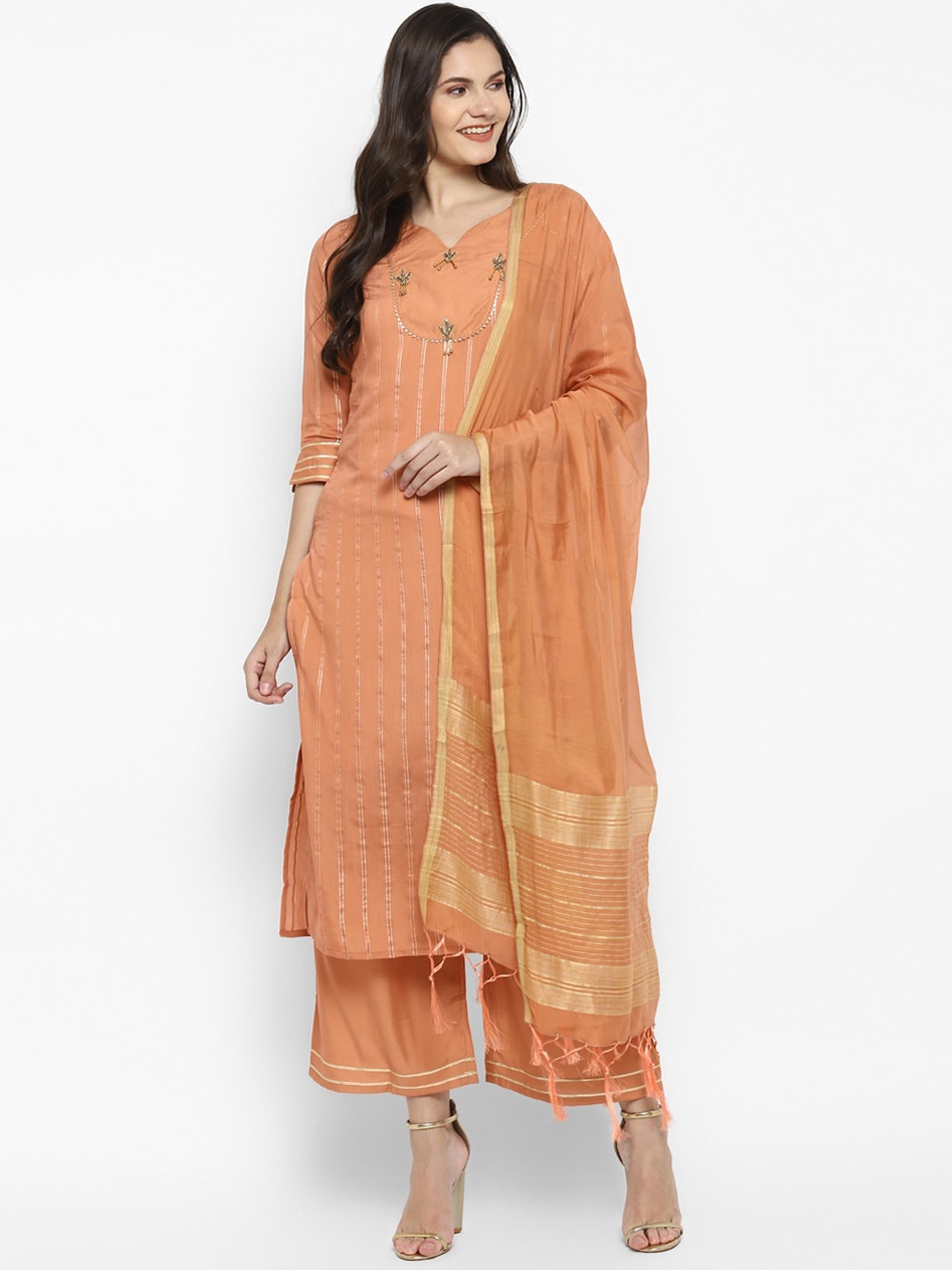 

VAABA Women Gotta Patti Chanderi Silk Kurta & Palazzos With Dupatta, Peach