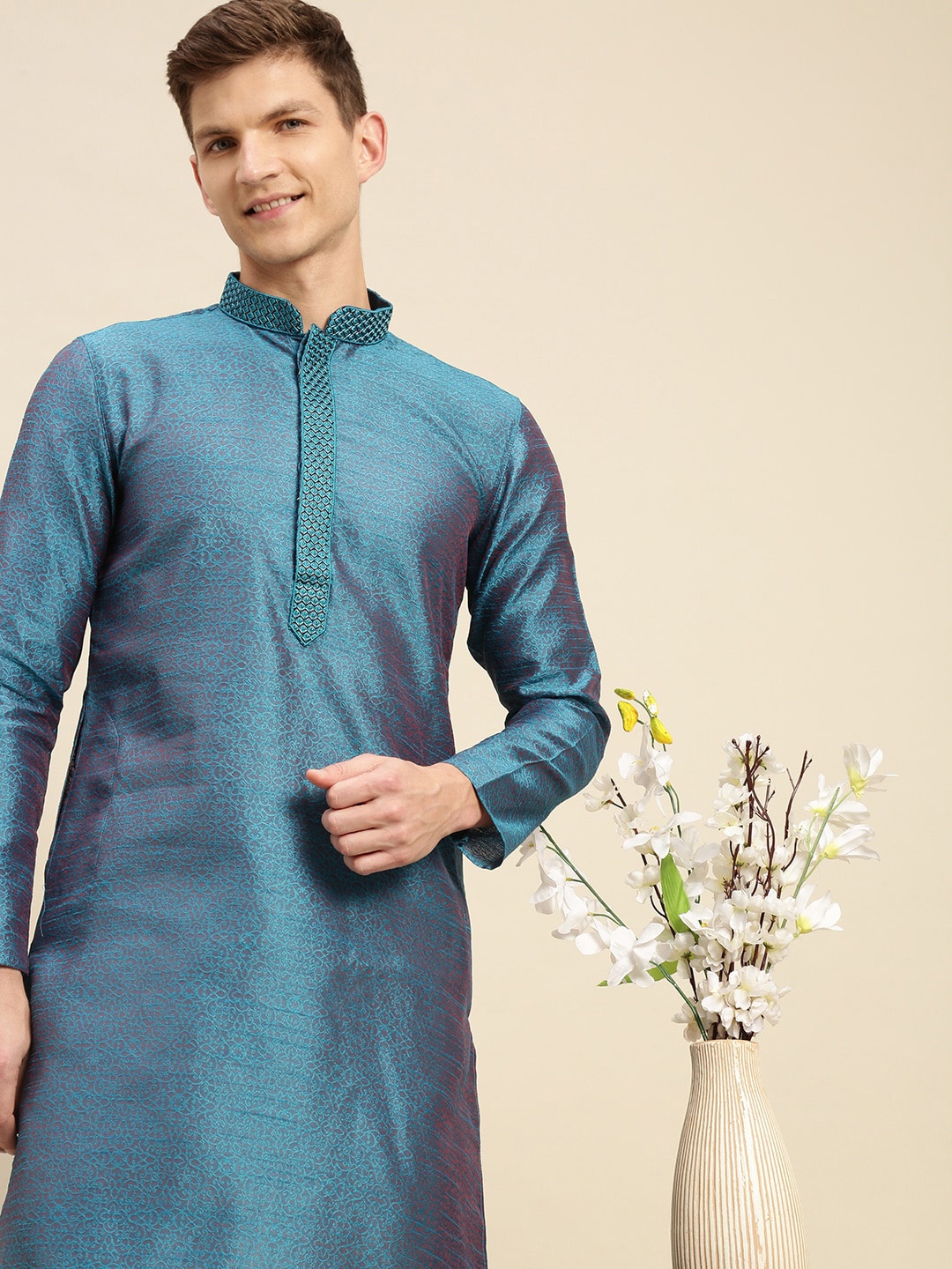 

Sanwara Men Green Ethnic Motifs Embroidered Pleated Kurta with Trousers