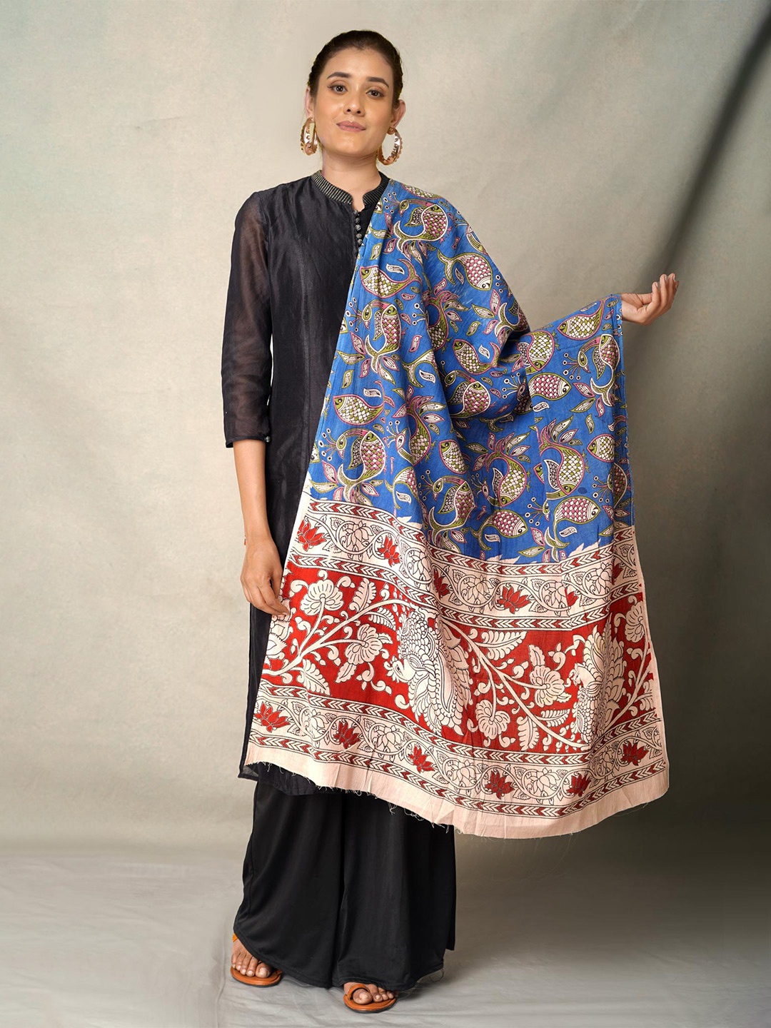 

Unnati Silks Blue & Red Ethnic Motifs Printed Pure Cotton Kalamkari Dupatta