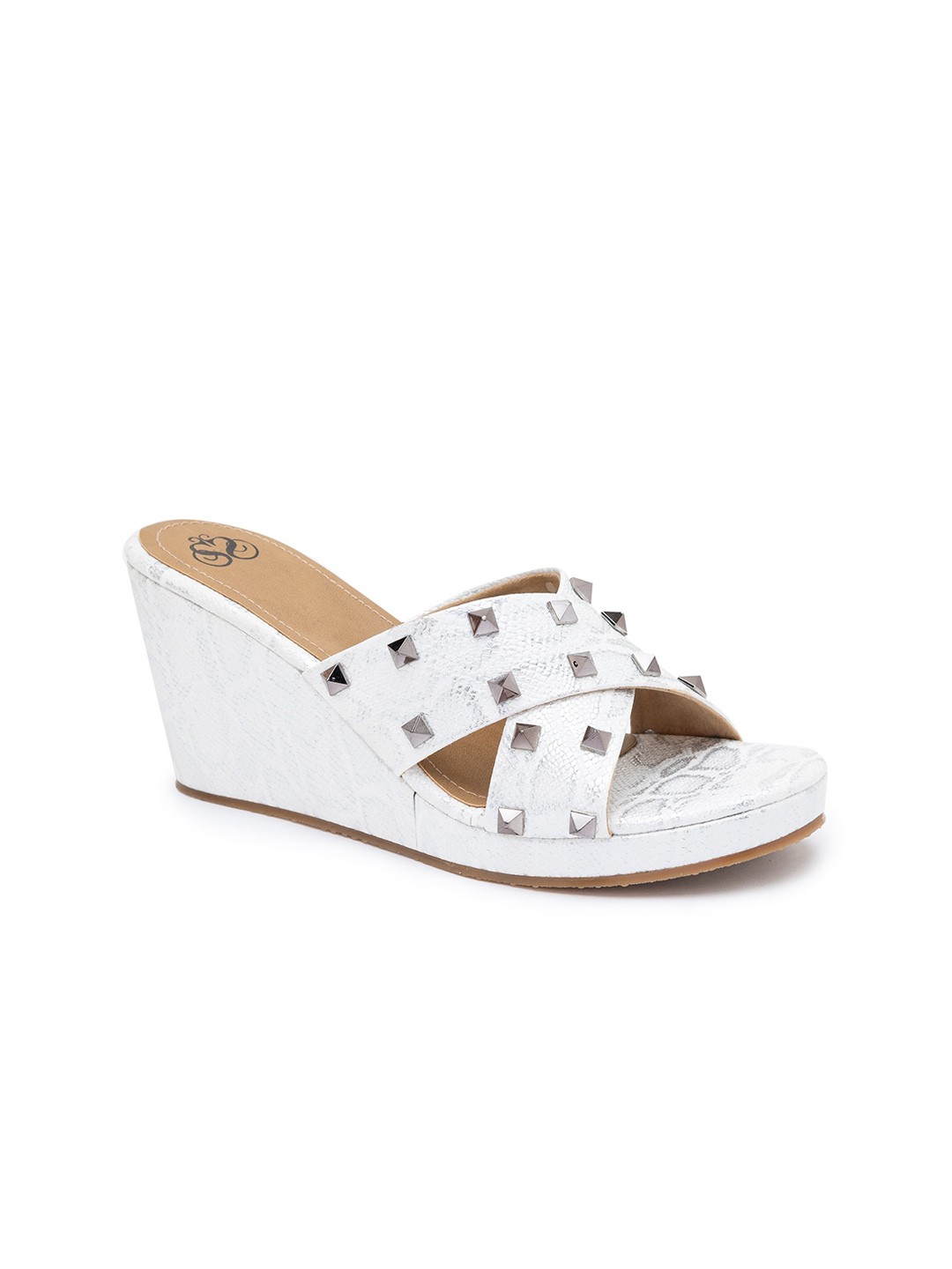 

Sole To Soul White Wedge Sandals