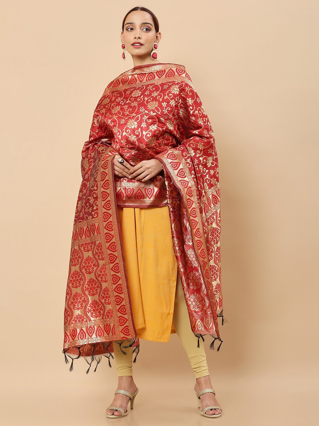 

Soch Women Maroon & Cream-Coloured Woven Design Dupatta with Zari