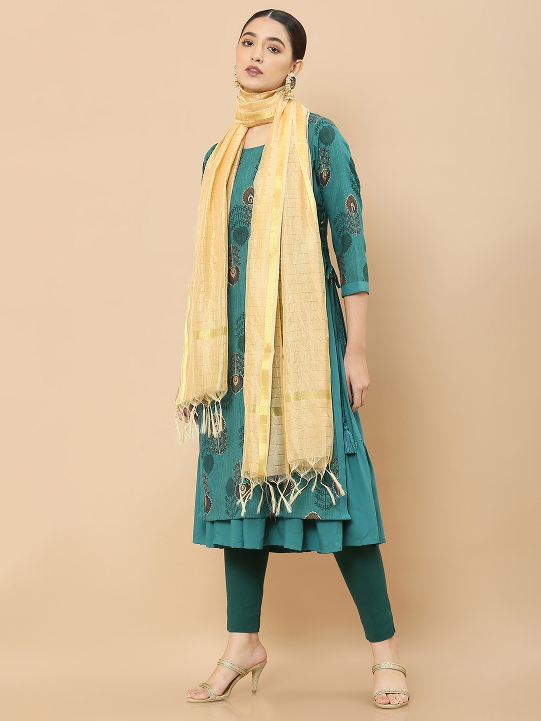 

Soch Women Beige & Gold-Toned Checked Pure Cotton Dupatta