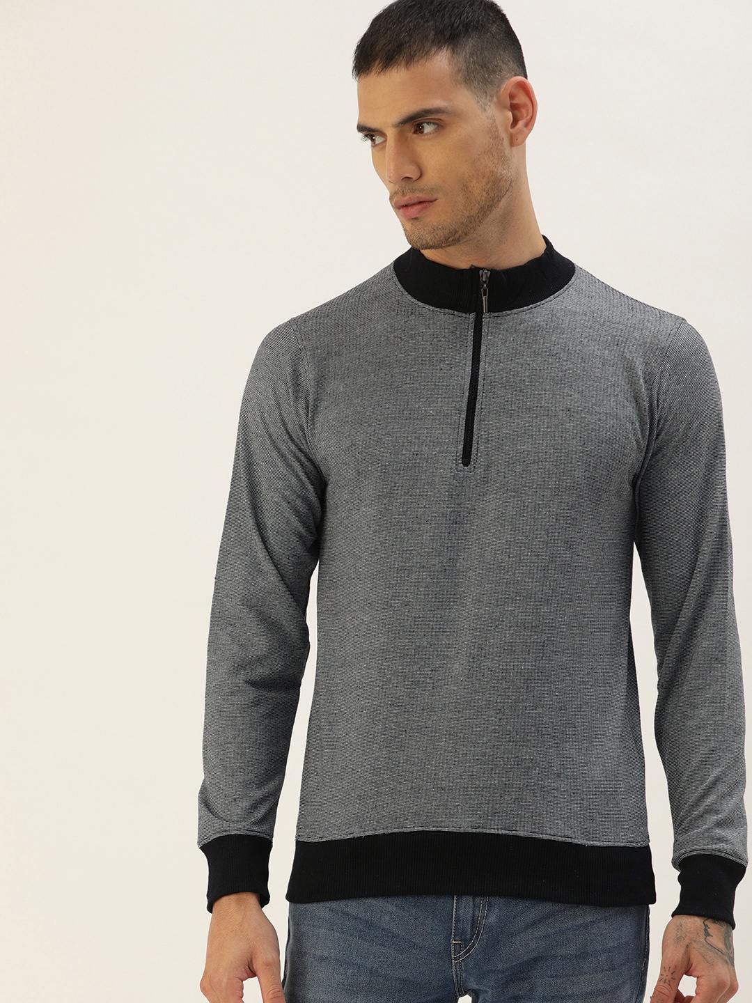 

ARISE Men Grey & Black Solid Sweatshirt