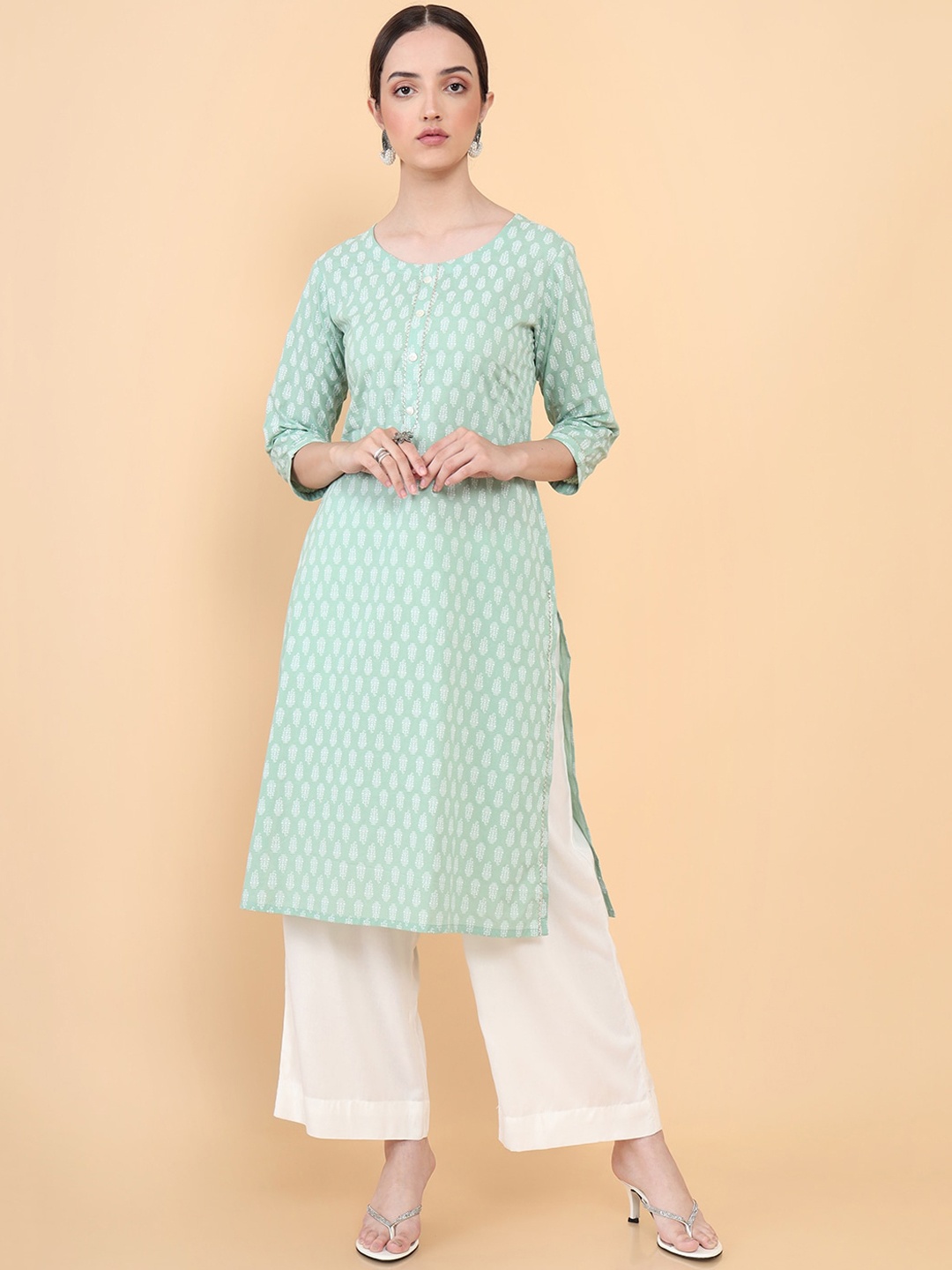 

Soch Women Green Paisley Flared Sleeves Thread Work Kurta
