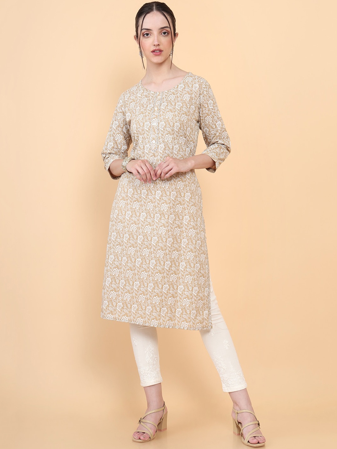 

Soch Women Beige Ethnic Motifs Flared Sleeves Thread Work Kurta