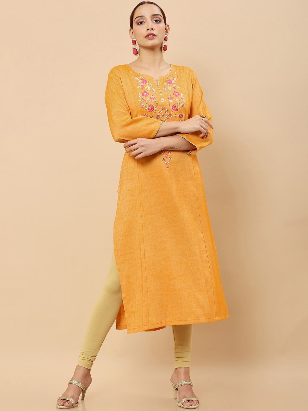 

Soch Women Mustard Yellow Yoke Design Keyhole Neck Thread Work Kurta