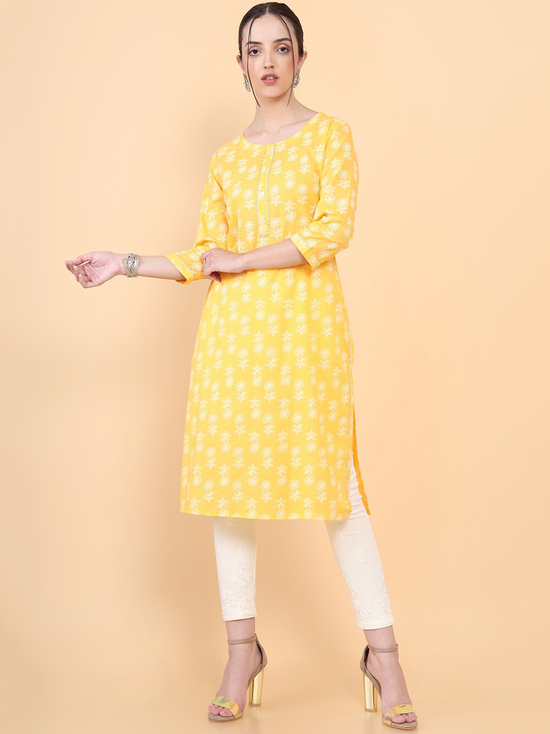 

Soch Women Yellow Floral Printed Gotta Patti Cotton Kurta