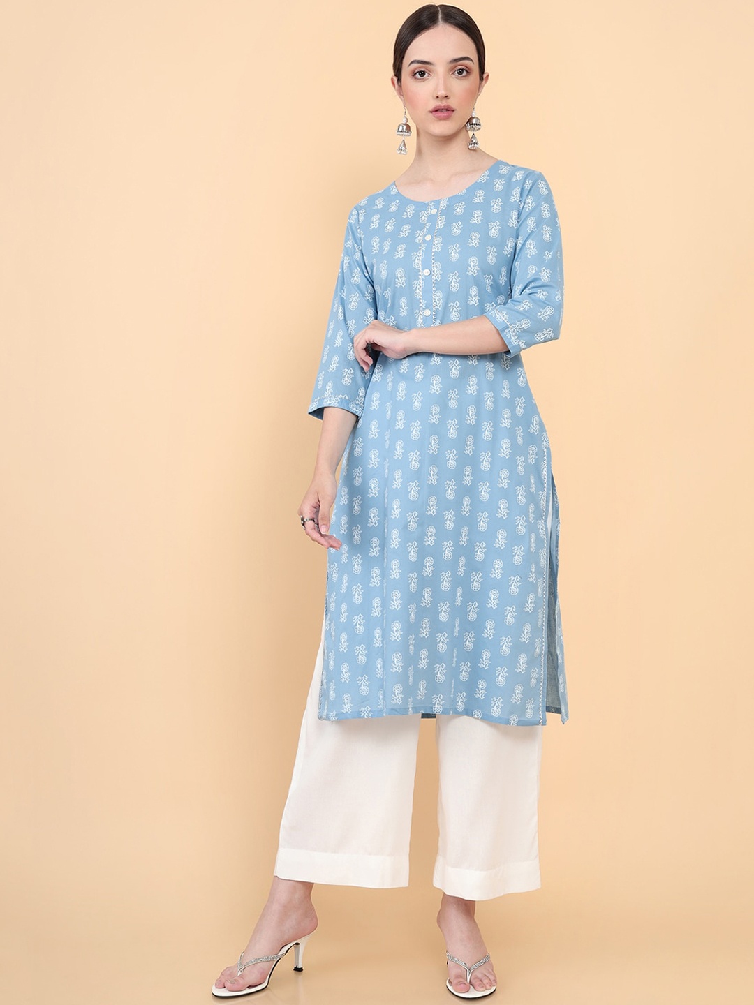 

Soch Women Blue Geometric Printed Keyhole Neck Flared Sleeves Thread Work Kurta