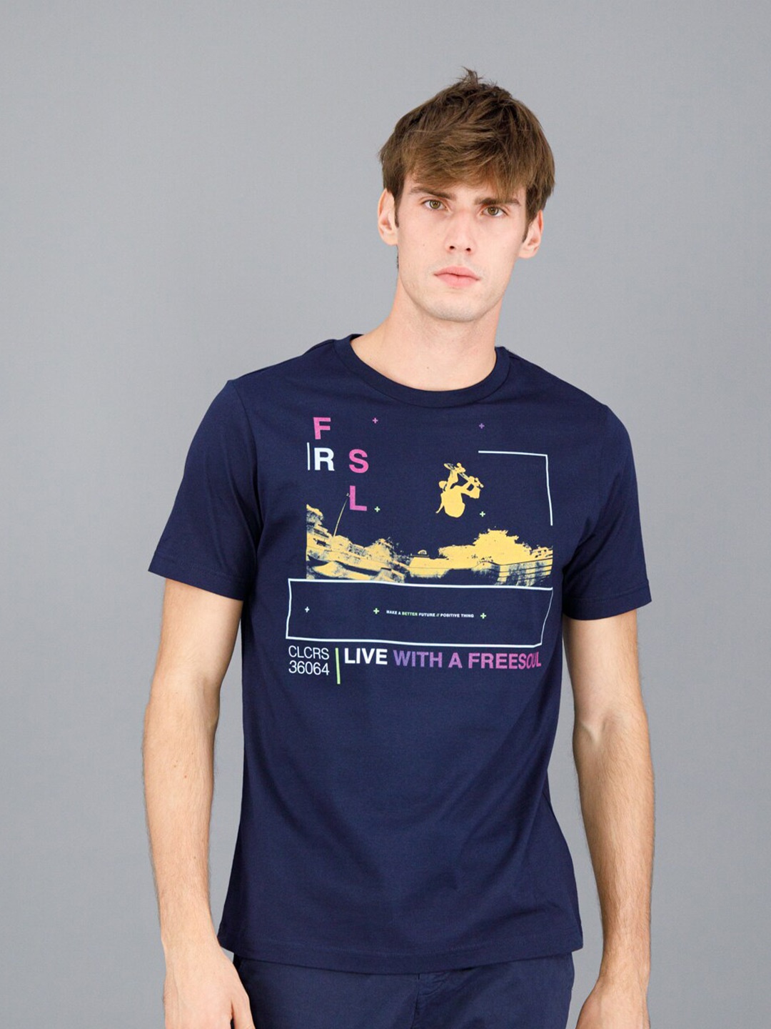 

FREESOUL Men Blue Printed Cotton T-shirt
