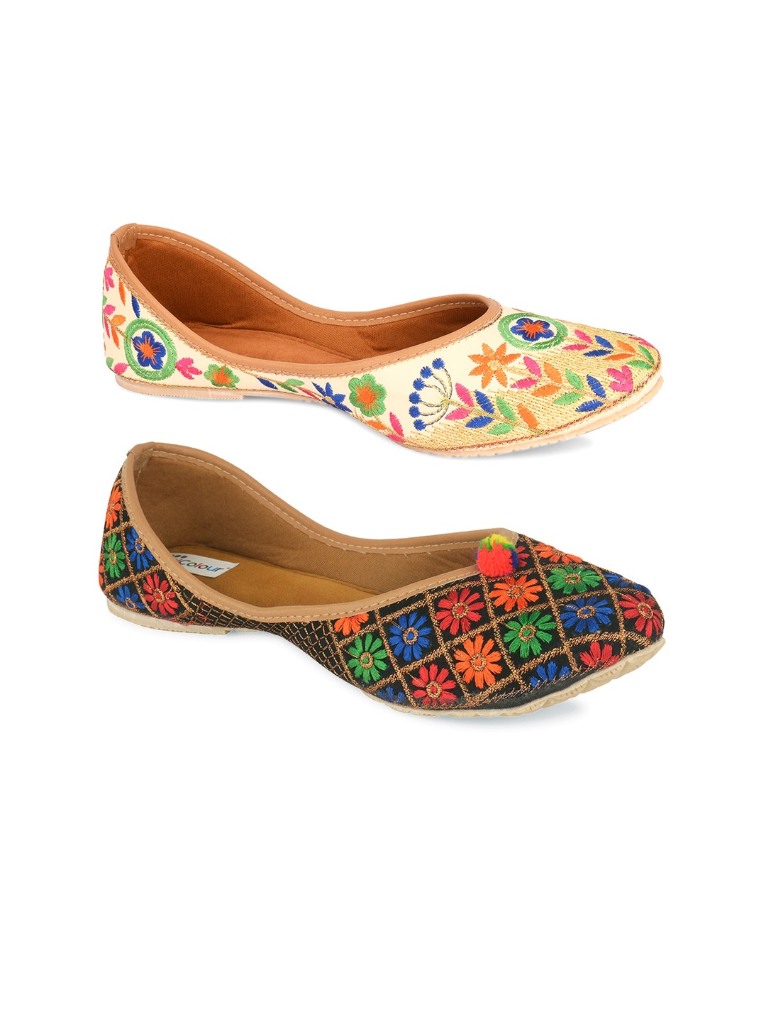 

DESI COLOUR Pack Of 2 Women Embellished Ethnic Mojaris with Embroidered Flats, Off white