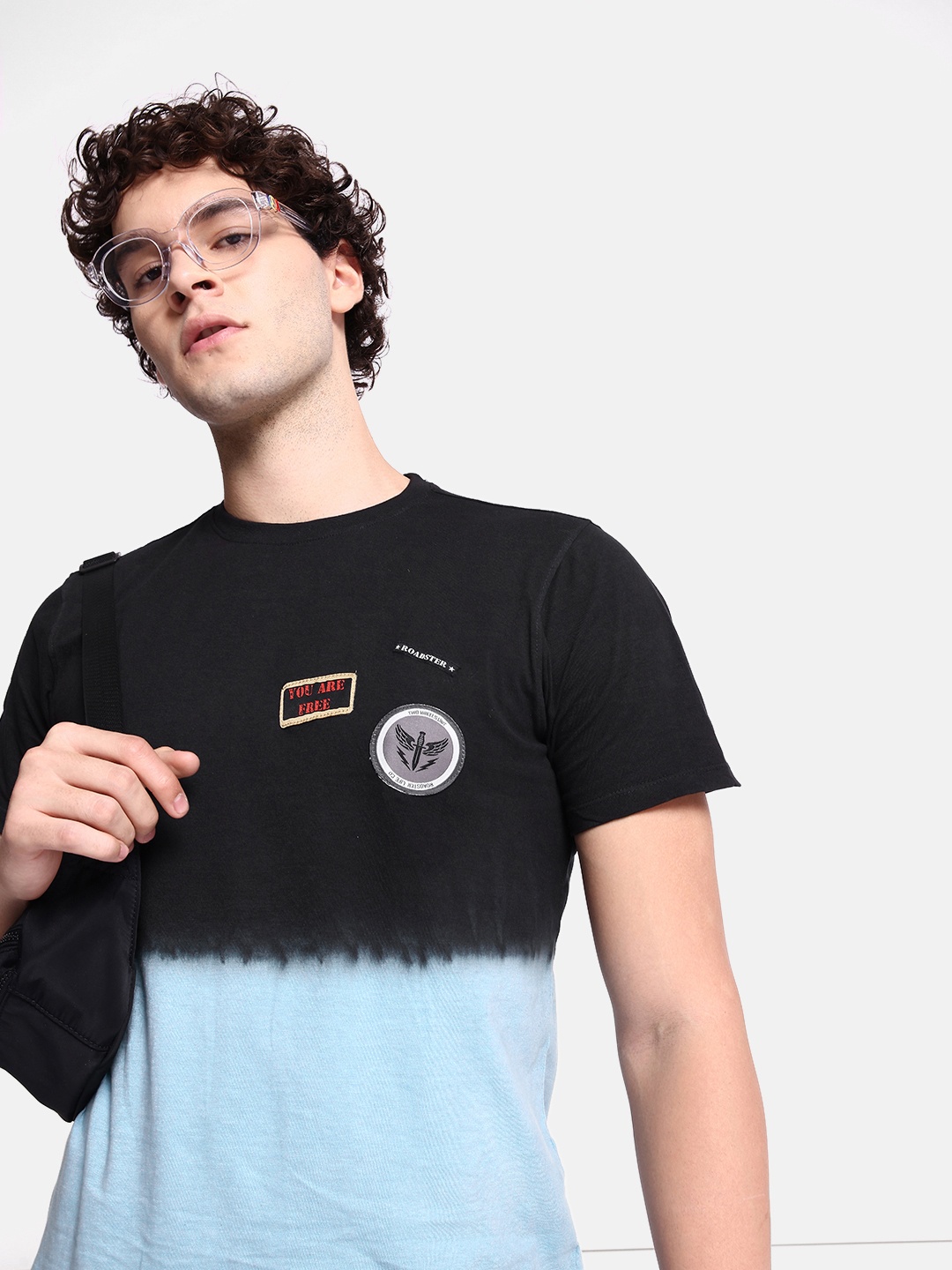 

The Roadster Lifestyle Co. Colourblocked Ombre Pure Cotton Applique T-shirt, Black