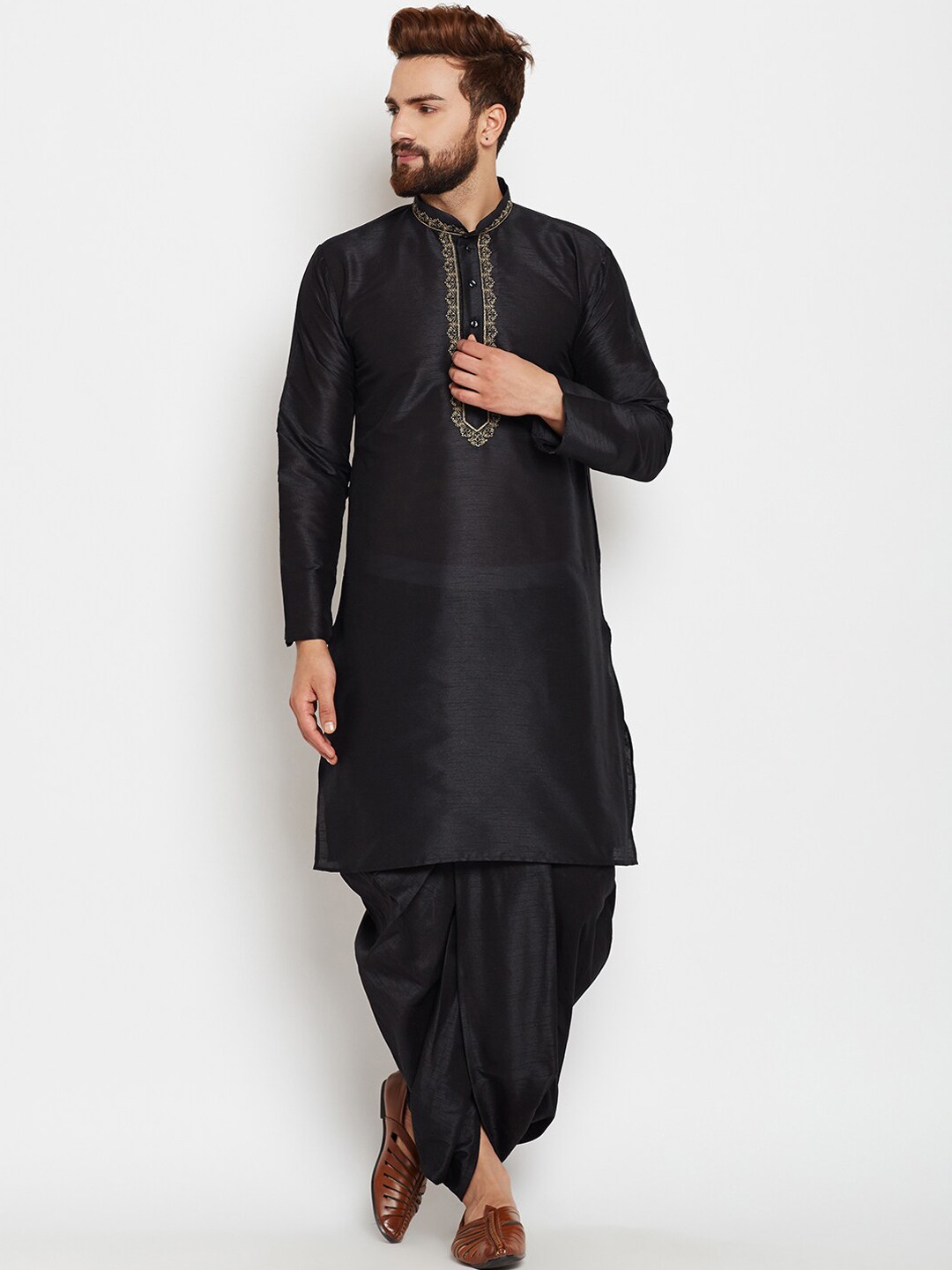 

ROYAL KURTA Men Floral Embroidered Top with Dhoti Pant, Black