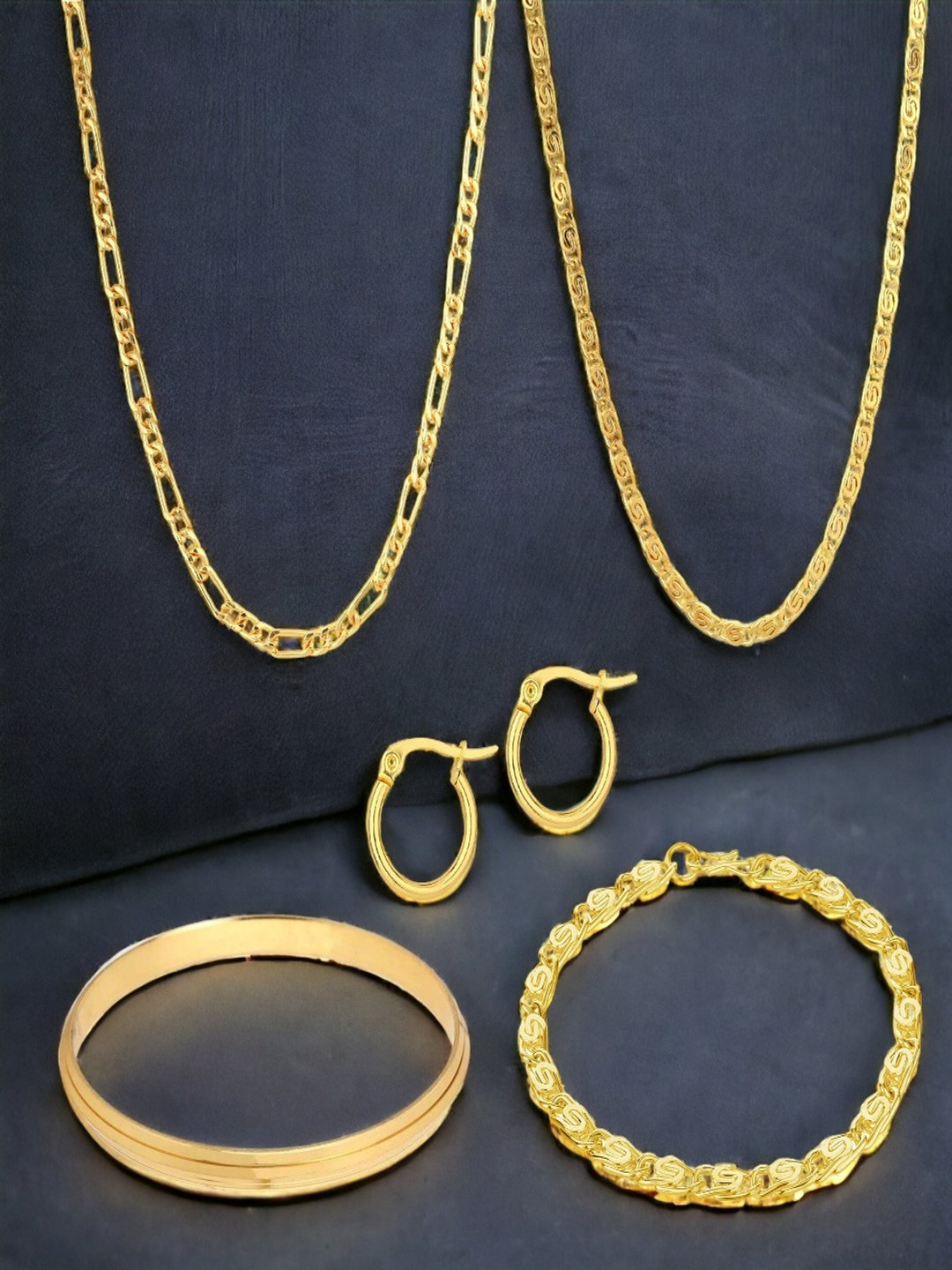 

Goldnera Men Gold-Toned Brass Gold-Plated Chain