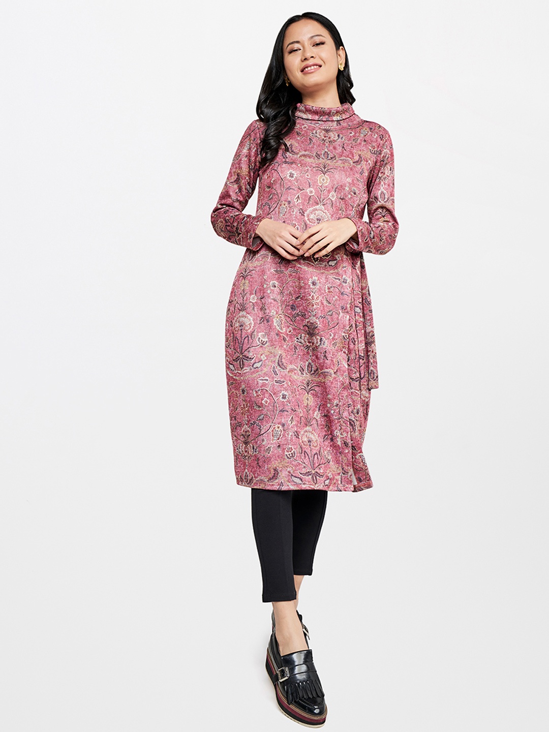 

Global Desi Women Pink Floral Printed Kurta
