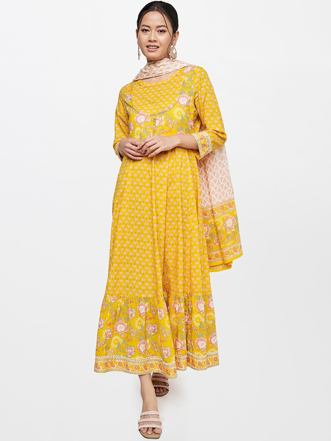 

Global Desi Floral Printed Anarkali Regular Fit Kurta, Mustard