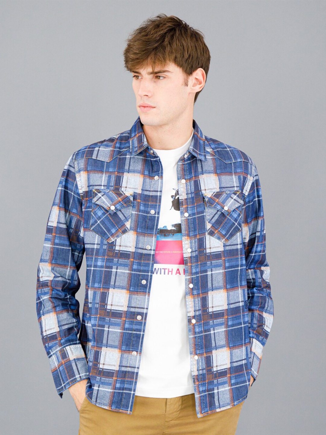 

FREESOUL Men Blue & Grey Tartan Checked Pure Cotton Casual Shirt