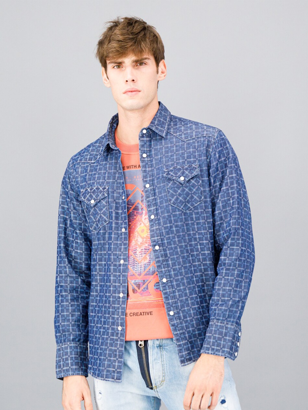 

FREESOUL Men Blue Printed Pure Cotton Casual Shirt