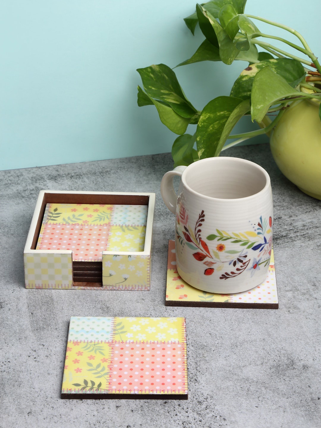 

ROMEE Set Of 6 Yellow Printed Coasters