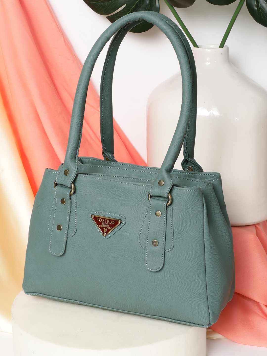 

Fostelo Green Solid PU Structured Shoulder Bag