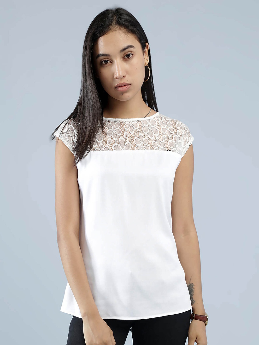 

IDK Women White Extended Sleeves Top