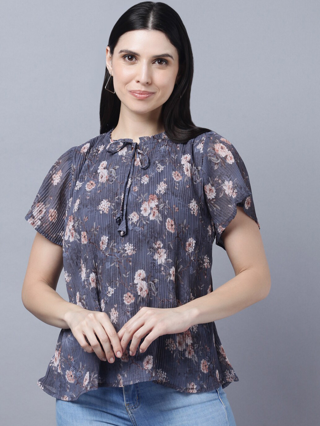 

Myshka Women Grey & White Floral Printed Tie-Up Neck Top